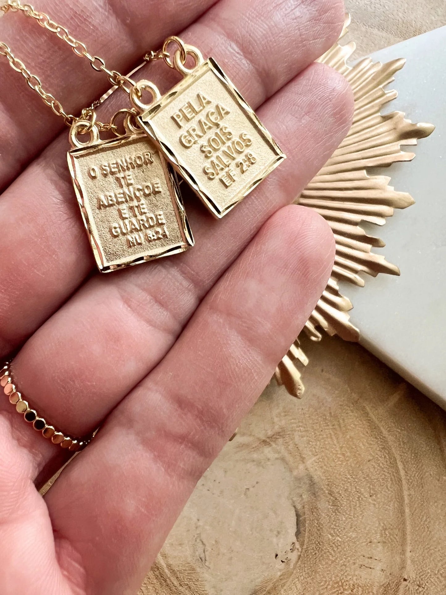 Dainty Scapular Necklace