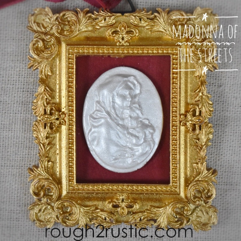 Gold Framed Intaglio Ornaments
