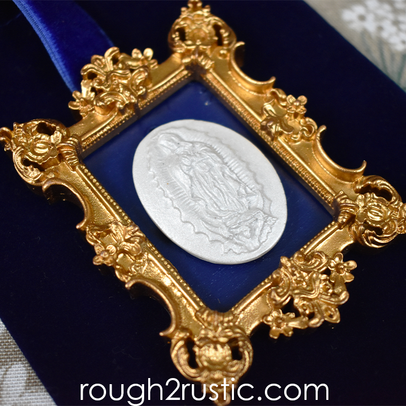 Gold Framed Intaglio Ornaments