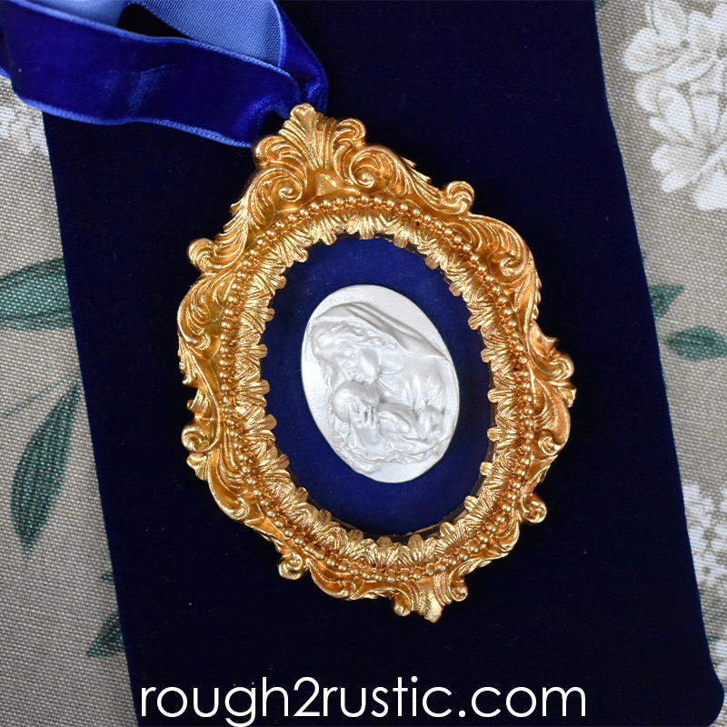 Gold Framed Intaglio Ornaments