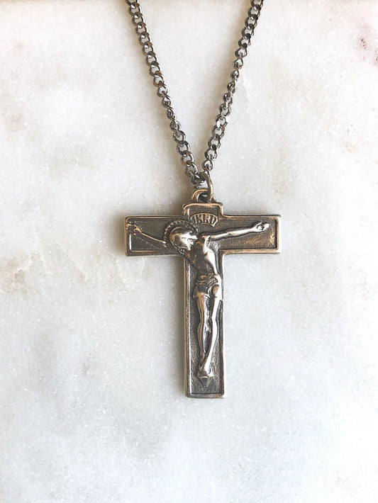 Eloquent Silver Crucifix