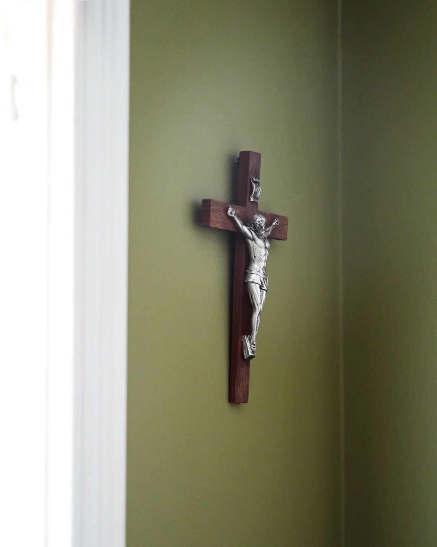 Wall Crucifix // 8 inch